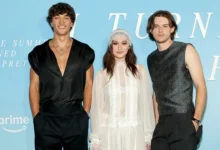 christopher briney height