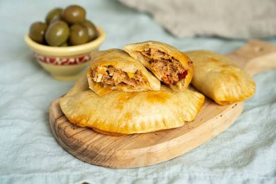 Best Empanada de Atún Near Me